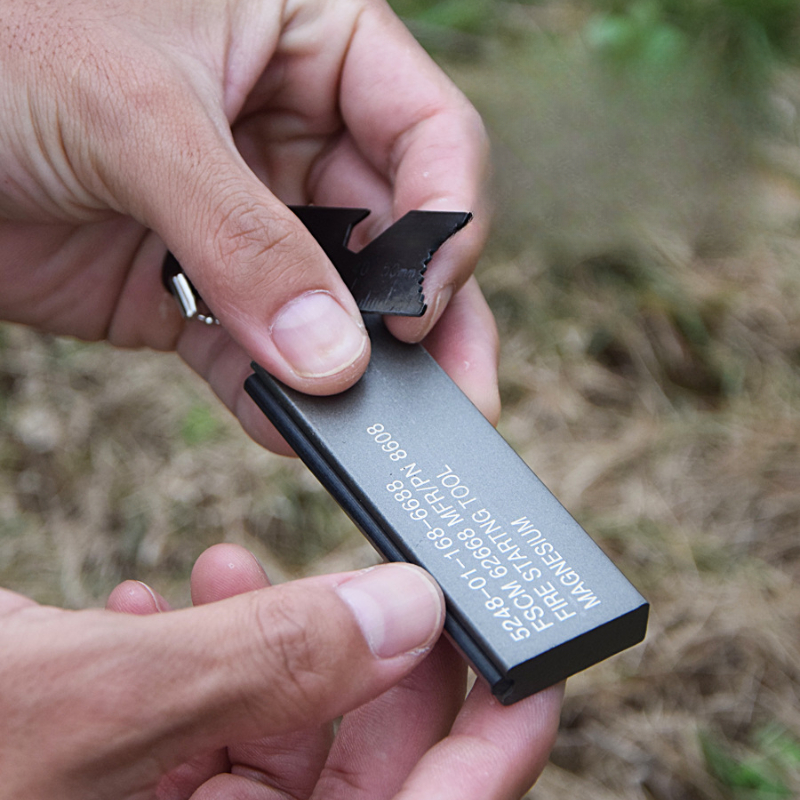 Waterproof Magnesium Flint & S - Fire Starting Kit recensione e prezzo